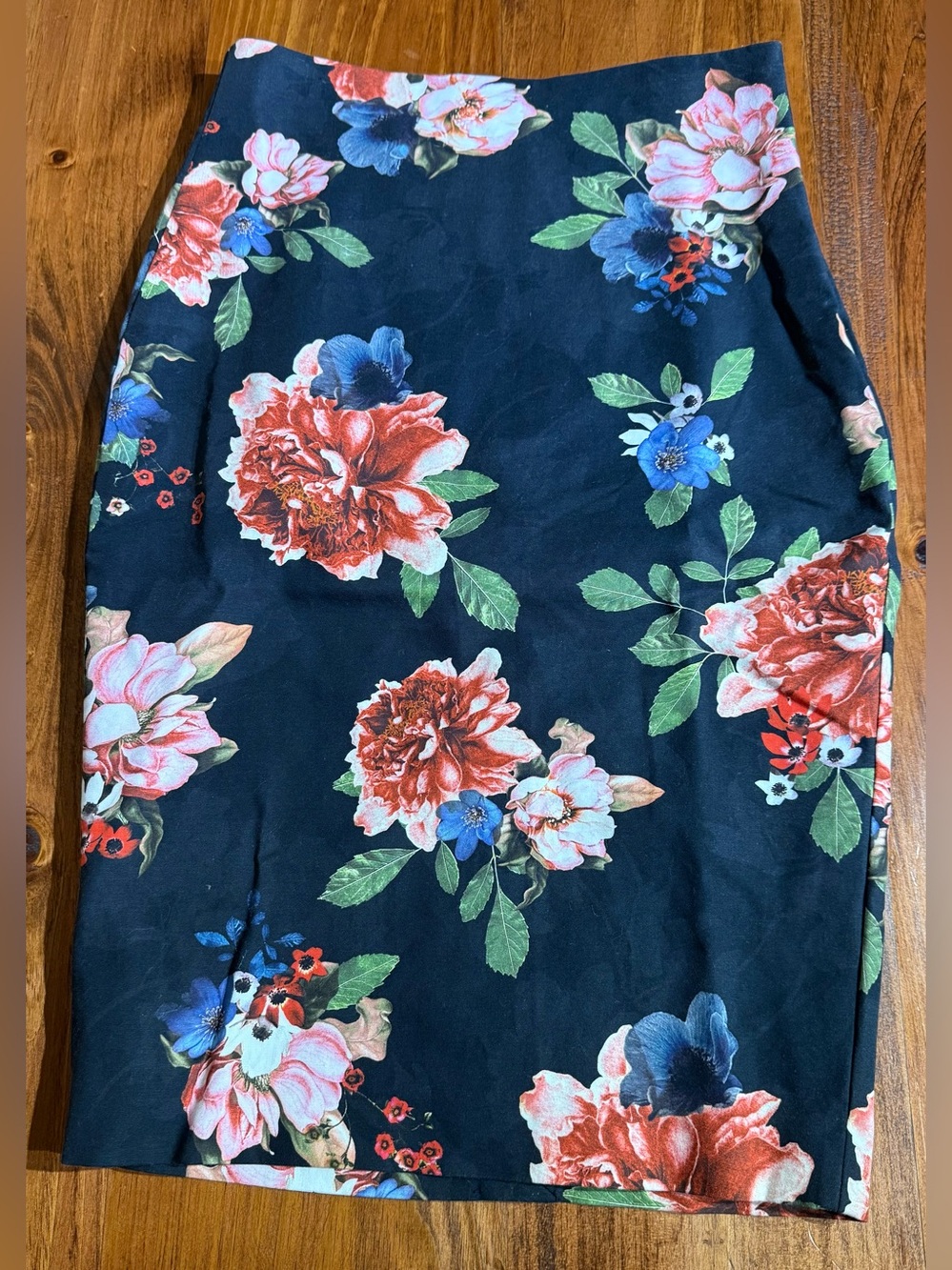 RW&CO. Floral Pencil Skirt - Picture 6 of 6